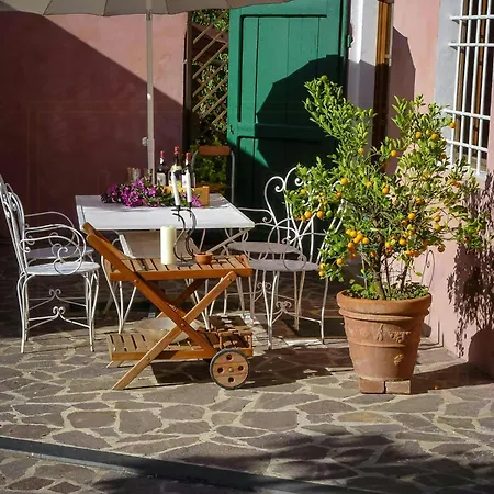 Daire Ground Floor With Sea View Near Lucca Massarosa